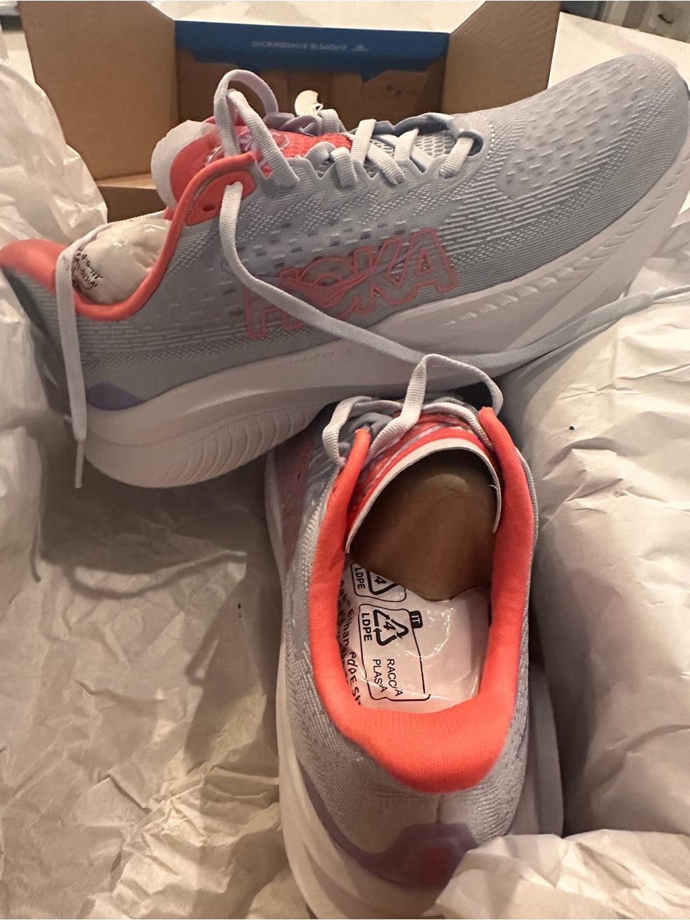 HOKA Mach 6 Women's Light Gray & Coral Running Shoes Size 9.5